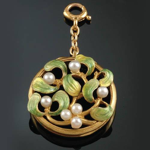 Image courtesy: The French Jewel Box