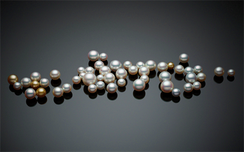 This year, Paspaley will be sponsoring the JDA's pearl category. Image courtesy: Paspaley