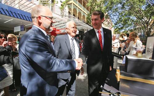 Stuart Bishop, Wal Bishop and Brisbane Lord Mayor Graham Quirk