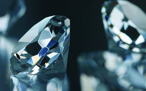 Diamond exhibitors have been advised on how to refer to diamonds. Image courtesy: <a href="http://www.wfdb.com/" target="_blank">WFDB</a>