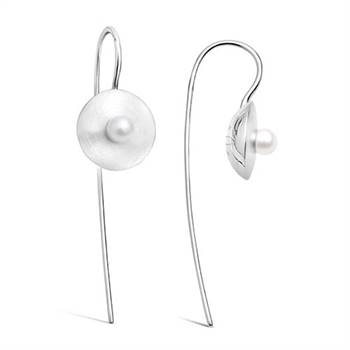 Daniel Bentley Nouvelle disc pearl earrings