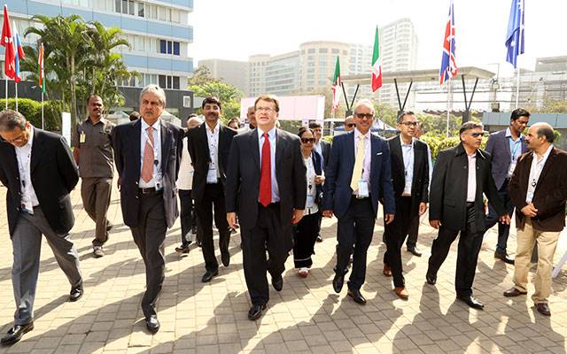 L to R: Mr. Anoop Mehta (President BDB) Mr. Edgard D Kagan, US Consul General, Mr. Mehul Shah (Vice president BDB) & Committee Members BDB