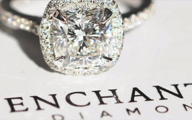 Enchanted Diamonds has collapsed owing US$1.7 million, with customers left fuming over missing jewellery.