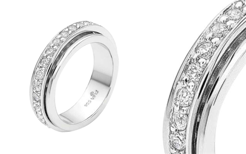 Vina Jewellery's signature spinning eternity ring