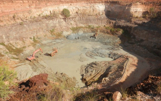 The Merlin Diamond Mine is facing closure following an ASIC investigation into its parent company.