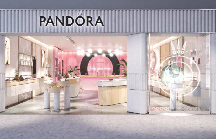 Pandora Jewellery has released a disappointing interim report, but management remains optimistic.