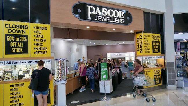 The Pascoe Jewellers store, located in the Riverlink Shopping Centre, will cease trading on Christmas Eve.