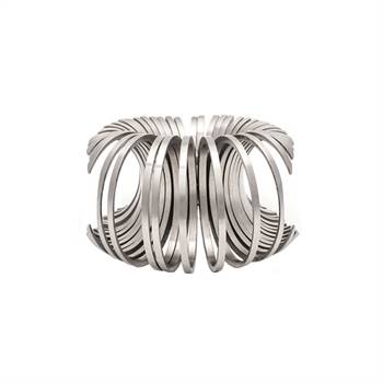 Oval link bracelet by Sean O'Connell.