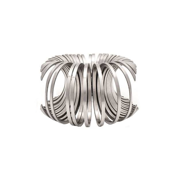 Oval link bracelet by Sean O'Connell.