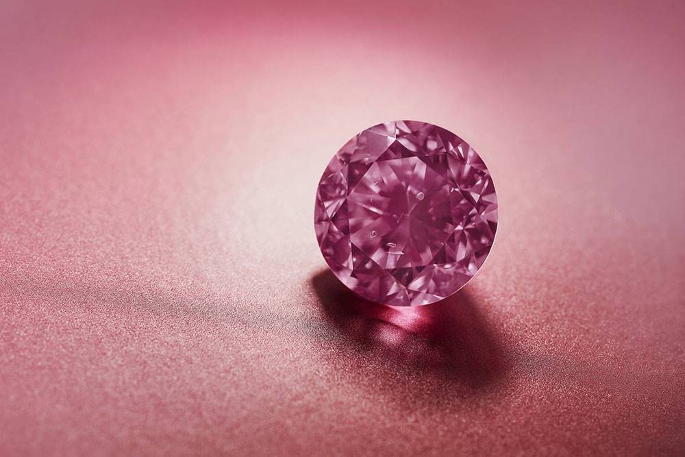 This coveted 2.24-carat fancy-vivid-purplish-pink Argyle Eternity pink diamond was sold to Kunming Diamonds. Rio Tinto reported that the Argyle Eternity now ranks as the most valuable fancy-vivid diamond in the event’s 37-year history. Image: Rio Tinto