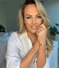 Singer and actress Samantha Jade has begun promoting Ania Haie online.