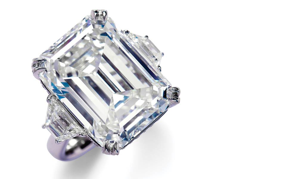 Record breaking 20.05-carat emerald-cut diamond ring sells for $1,625,000 at Leonard Joel. <b>Image:</b> Leonard Joel