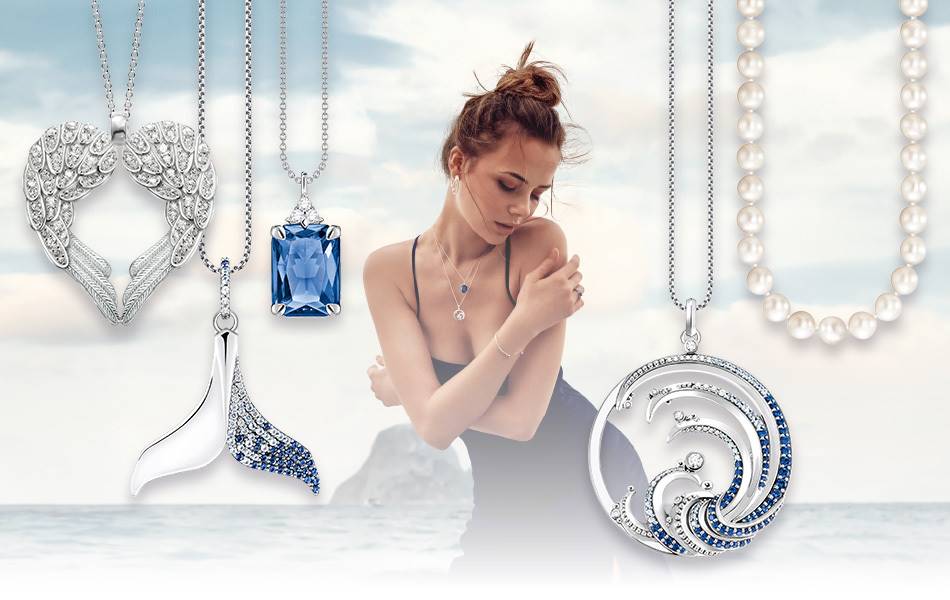 Thomas Sabo’s Ocean Vibes collection features vibrant three-dimensional designs that will showcase hand-crafted stone-embellished pieces in dark blue, aquamarine, and white colour gems. Motifs include powerful waves, dolphins and represent the diversity of the ocean.