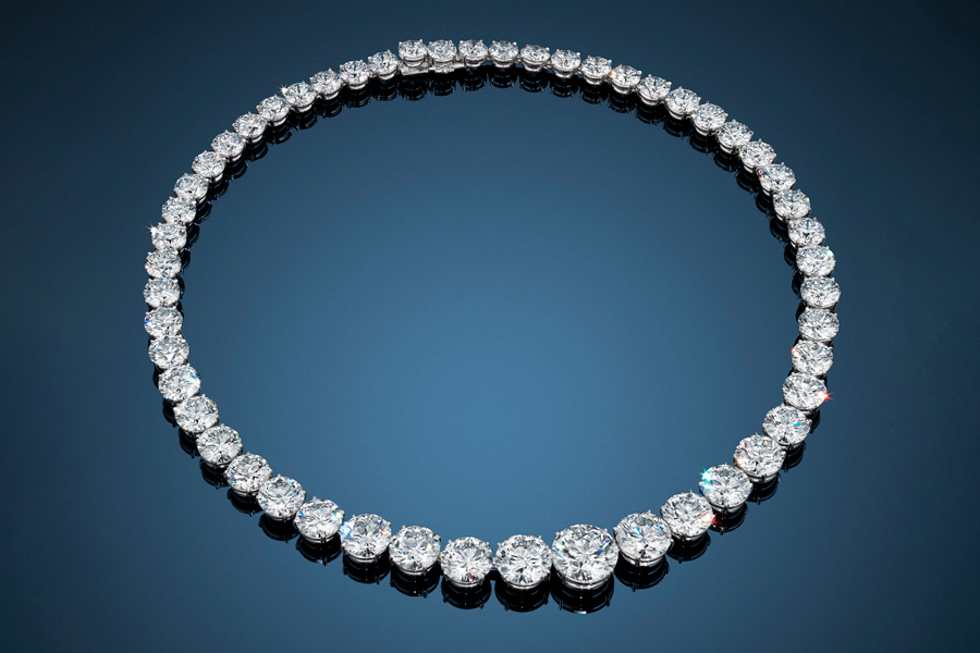 The necklace consists of 52 round brilliant cut diamonds, some as small as 1.07-carats and others as big as 7.14-carats. The pre-sale estimate minimum was $US4.8 million ($AU7.18 million).