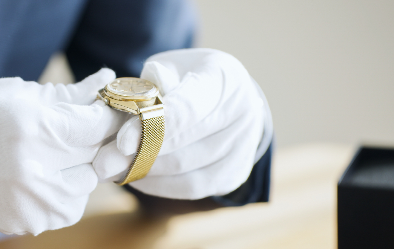 Watchfinder research has suggested that more than 40 million counterfeit watches are produced each year, double that of the genuine Swiss industry. | Source: Shutterstock