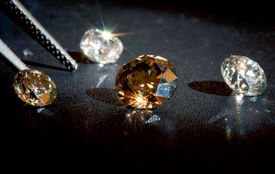 Gemological Science International (GSI) has issued a warning about an increase in undisclosed lab-created fancy colour diamonds presented as natural diamonds. | Source: ABC News