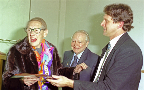 Influential Australian gemmologists: Corinne Sutherland, Geoff Tombs and Grant Hamid in 1980.