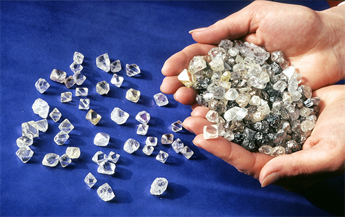 The European Union will exclude ‘grandfathered’ diamonds from its sanctions against Russia, according to recent media reports. | Source: MID House of Diamonds