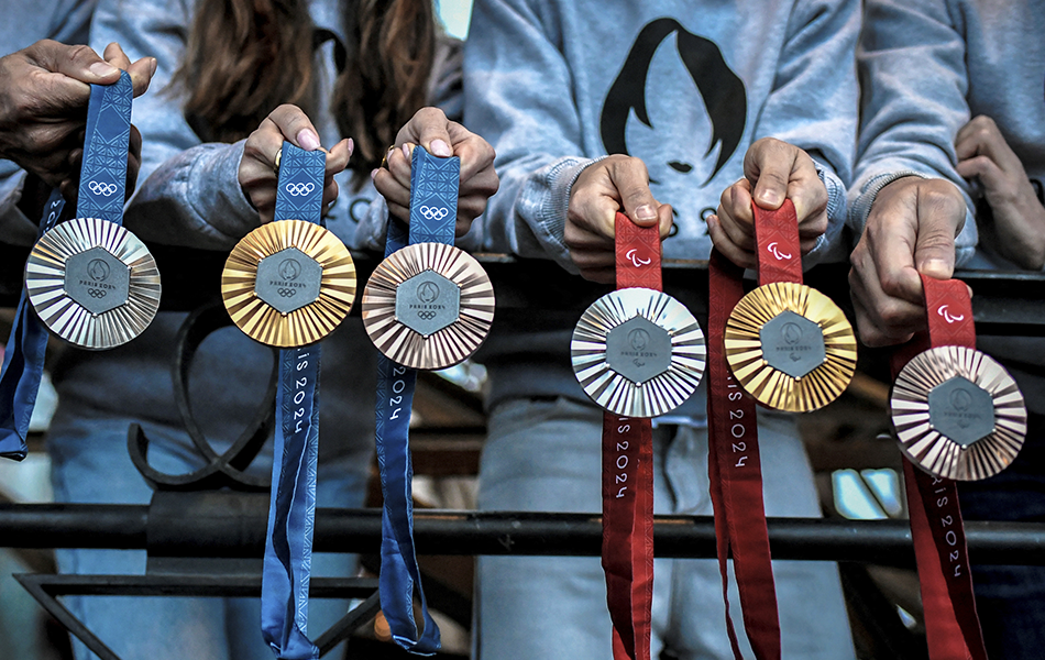 Parisian jewellery brand Chaumet created this year’s medals, the first high-end jeweller to be commissioned to do so courtesy of the major sponsorship agreement with Louis Vuitton Moët Hennessy (LVMH). | Source: Stephane de Sakutin (AFP / Getty)