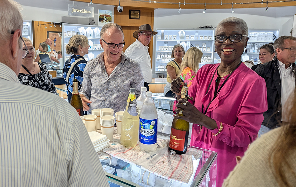 As part of the Global Jewellers Network, members of the Independent Jewelers Organisation (IJO) have completed a tour showcasing Australia’s jewellery industry.