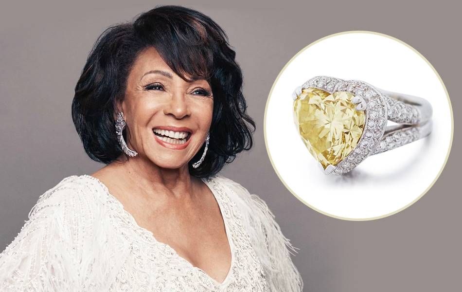 More than 80 pieces of jewellery from Shirley Bassey's private collection appeared at an auction in Paris. | Source: Last.fm/Rapaport/Sotheby's