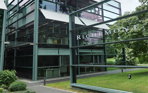 Swiss luxury goods company Richemont has reported positive jewellery sales in the first half of the financial year, despite prevailing economic uncertainty. | Source: Reuters