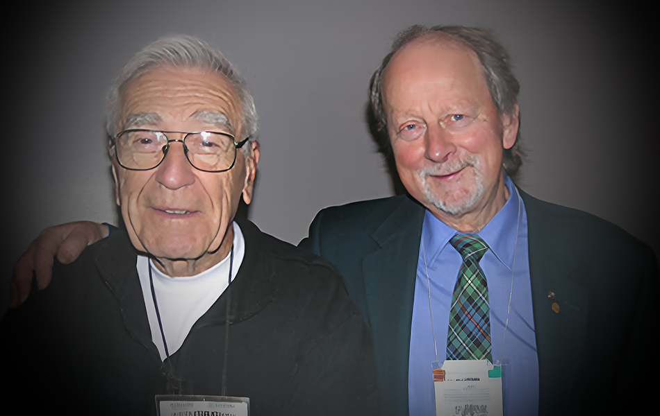 <b>Dr. William (Bill) Hanneman (1928-2021).</b> Well-known for his many contributions to gemmology, he is pictured here at left with friend and fellow gemmologist Alan Hodgkinson.