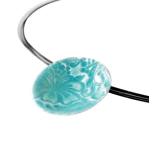 RMD Jewellery hibiscus pendant