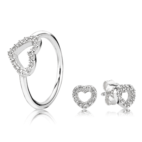 Pandora's Valentine's collection