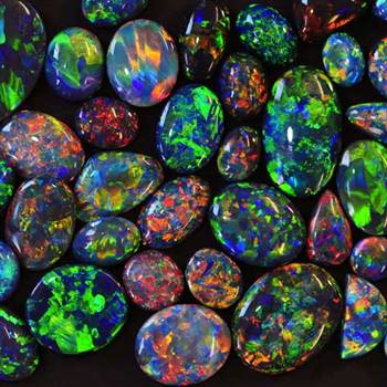 Research conducted by fair organisers showed increasing demand for loose opals and gemstones