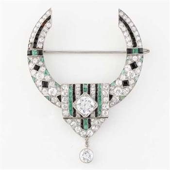 Van Cleef & Arpels black onyx, emerald and diamond Ammeau design, 1919