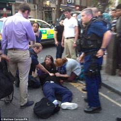 Two suspects were arrested after falling off a motorcycle. Image source: Daily Mail