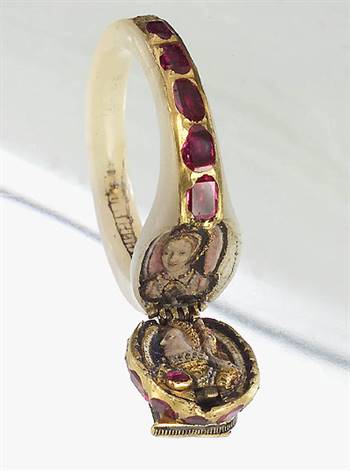 Inside Queen Elizabeth I locket ring