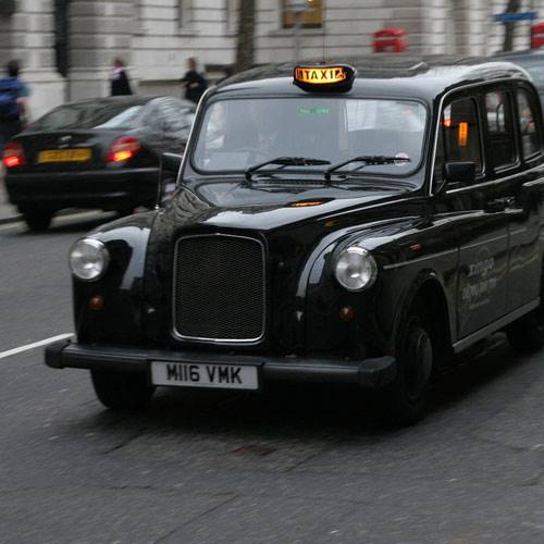 The taxi drivers drove the men around as they did “deals” selling diamonds