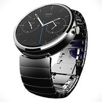 The Moto 360 will feature smartwatch interface screens, while still having the appearance of an analogue watch