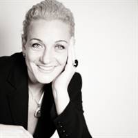 Nadia Neuman, Mondial creative director