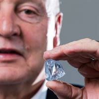 Analysts believe the diamond could fetch more than $37.7 million