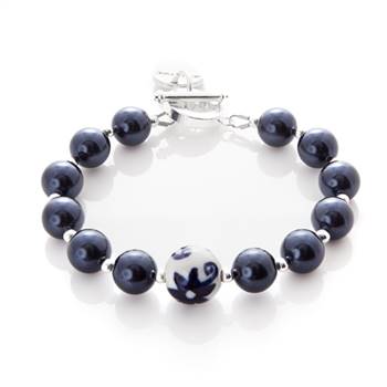 Jet Empire's Vapour Trail bracelet