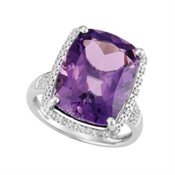 Protea Diamonds' amethyst and diamond ring