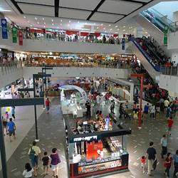 The Australian Retailers Association (ARA) has urged the government to correct the power imbalance that exists between landlords in shopping centres and bricks-and-mortar retailers