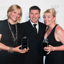 From L-R: Pandora CEO Karin Adcock, Showcase CEO Mike Mishevski and Catherine Pevy-Trewartha of Burleigh Showcase Jewellers