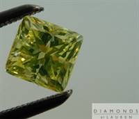 Illumination of the greenish-yellow diamond without UV light present