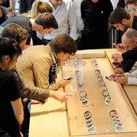 Apple stores are likely to use jewellery displays to showcase the Apple Watch