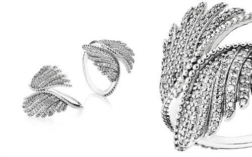 Pandora's Majestic Feathers ring