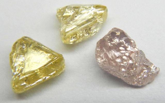 Fancy-coloured diamonds, including pink and yellow stones, have been uncovered at the Lulo project in Angola