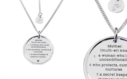 Fabuleux Vous’ My Mother pendant