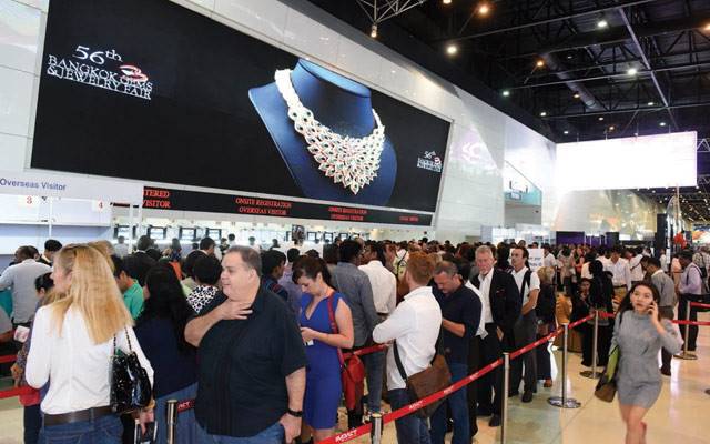 Visitors line up at a previous Bangkok Gems & Jewelry Fair