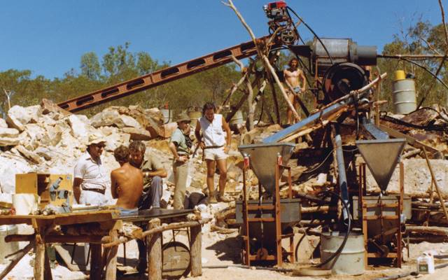 Jigging for diamonds in the bed of the King George River, 1975