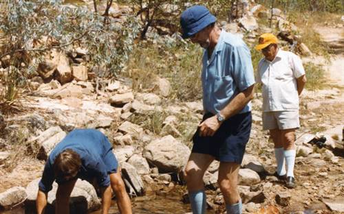 Panning in the gravels at the Morelli’s fox site