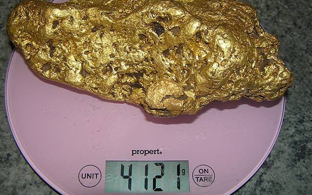 The gold nugget will be sold at auction where it could reportedly fetch up to $250,000